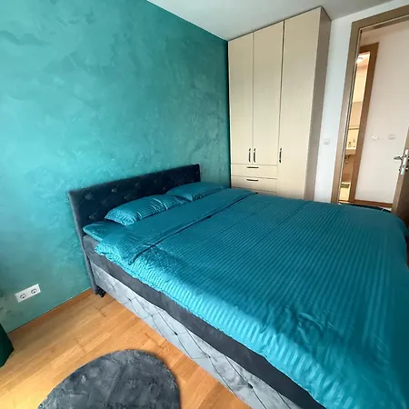 Daky Near Airport ,tram And Center Apartamento Saraievo