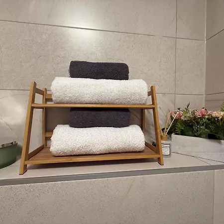 Apartamento Daky Near Airport ,tram And Center *